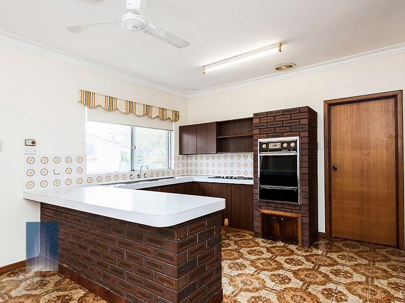 2048 Albany Highway, Maddington WA 6109