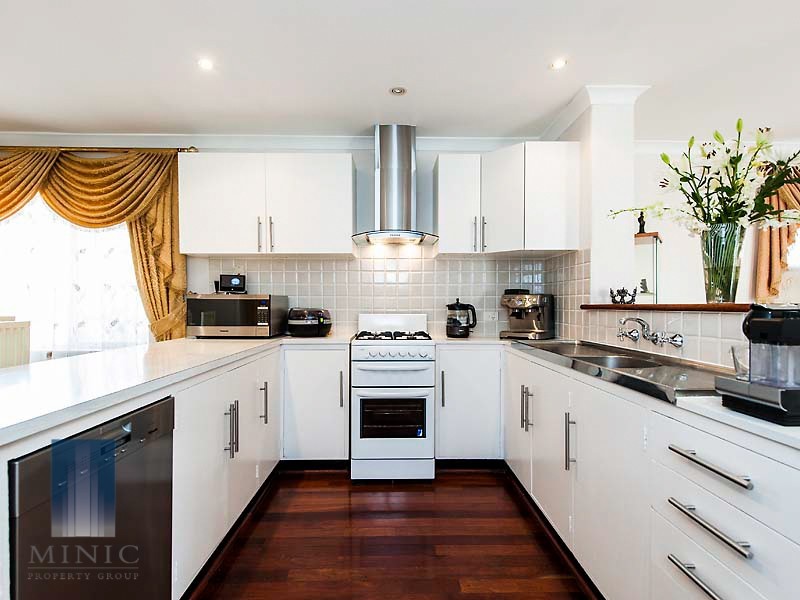 79 Alderley Square, Wilson WA 6107