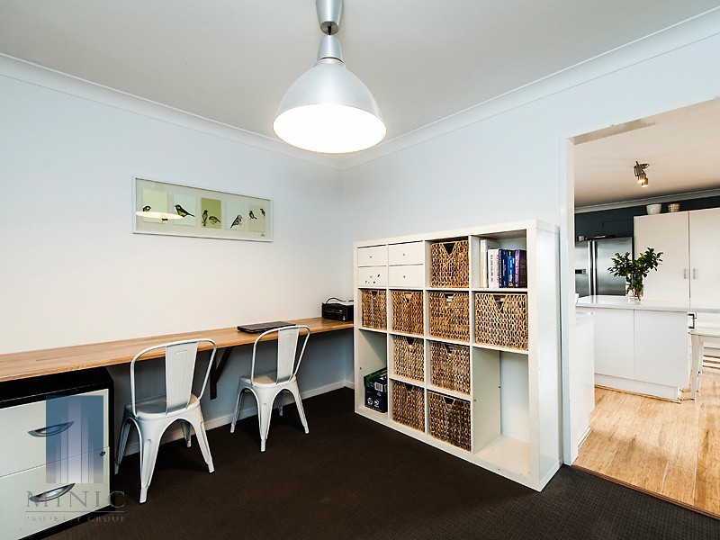 35 Alderley Square, Wilson WA 6107