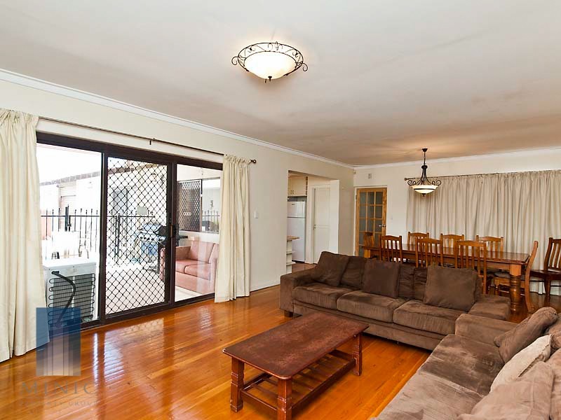 37 Scribbly Gum Square, Willetton WA 6155