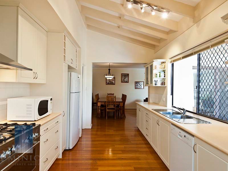 37 Scribbly Gum Square, Willetton WA 6155