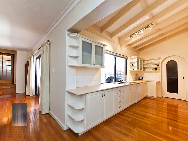 37 Scribbly Gum Square, Willetton WA 6155