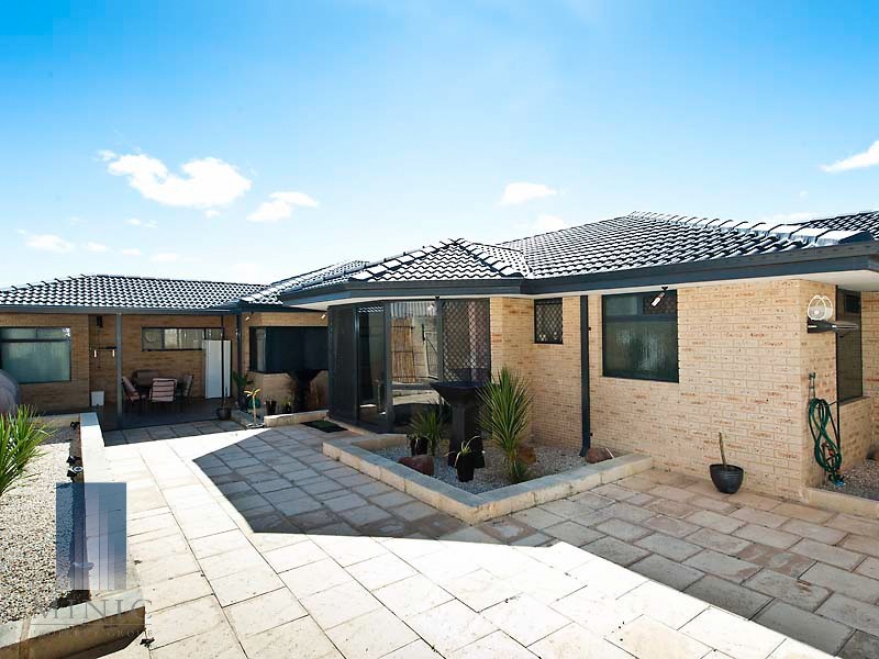 5 Harwood Rise, Leeming WA 6149