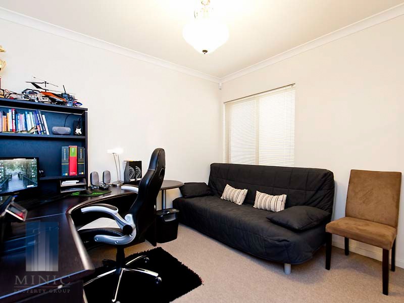 8/12 Alexandra Place, Bentley WA 6102