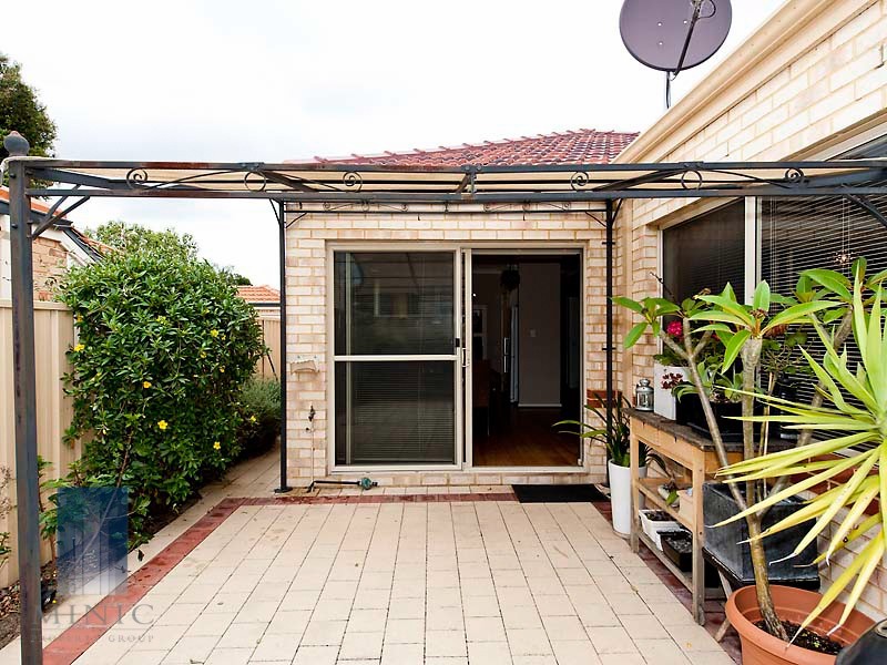 8/12 Alexandra Place, Bentley WA 6102