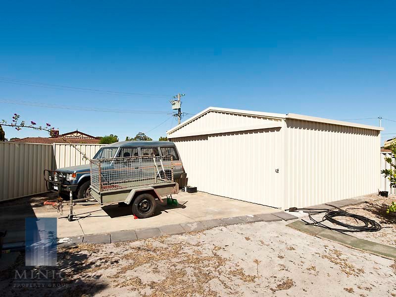 2 Finula Place, Parkwood WA 6147