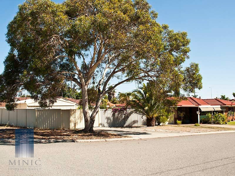 2 Finula Place, Parkwood WA 6147