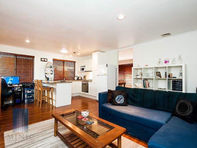 14/4 Boulder Street West, Bentley WA 6102