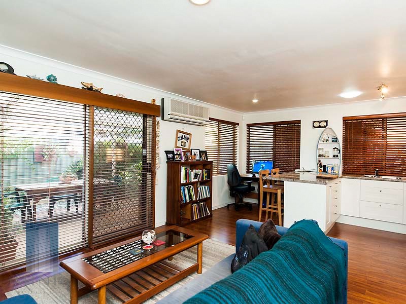 14/4 Boulder Street West, Bentley WA 6102