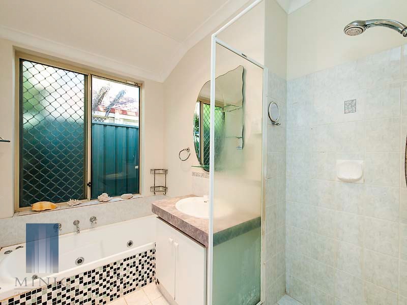 14/4 Boulder Street West, Bentley WA 6102