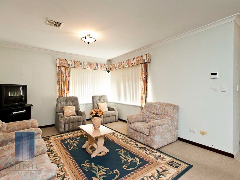 16/1 Waterside Drive, Dudley Park WA 6210