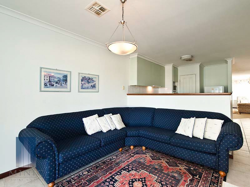 16/1 Waterside Drive, Dudley Park WA 6210