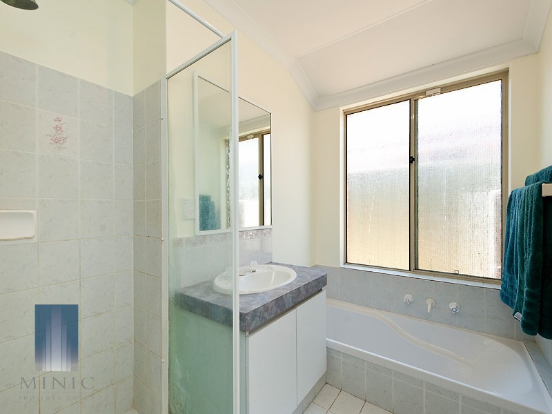 2/4-6 Boulder Street West, Bentley WA 6102