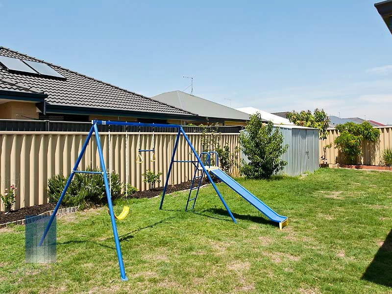 20 Greenshank Road, Harrisdale WA 6112