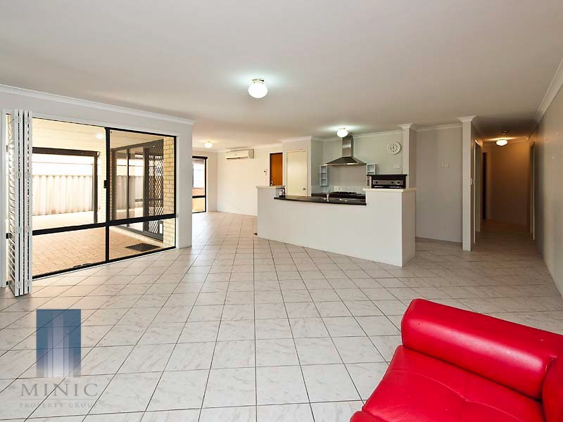 16 Swanson Way, Secret Harbour WA 6173
