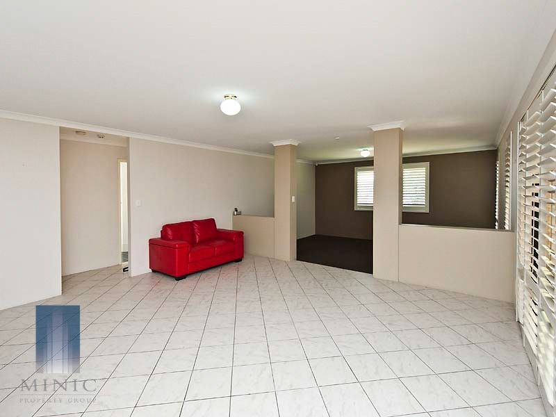 16 Swanson Way, Secret Harbour WA 6173
