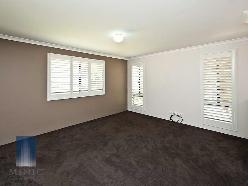 16 Swanson Way, Secret Harbour WA 6173