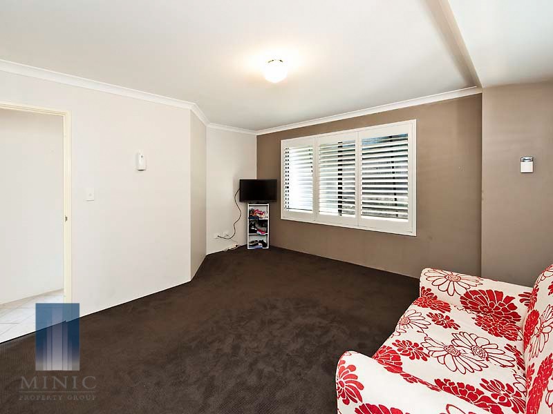 16 Swanson Way, Secret Harbour WA 6173