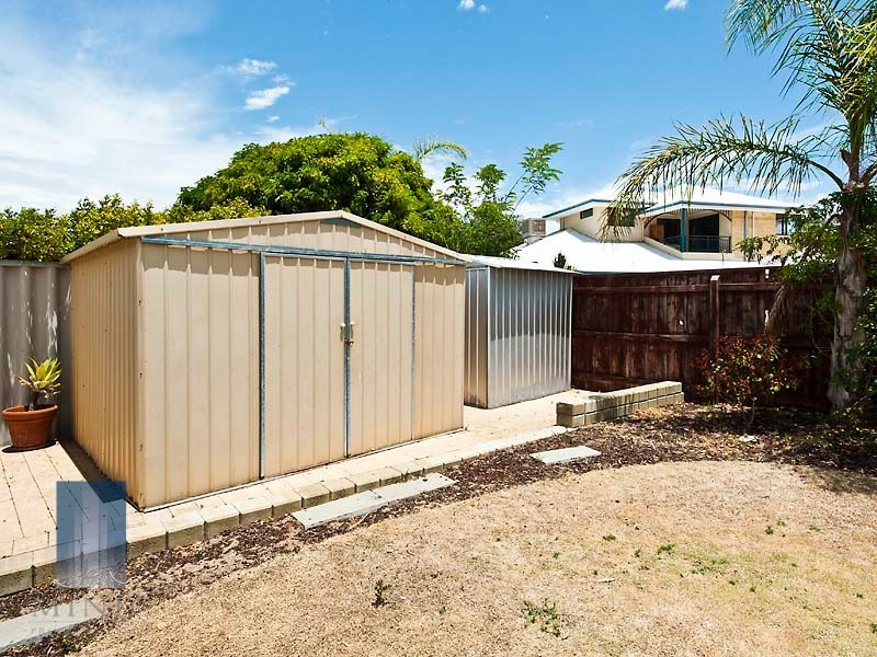 16 Swanson Way, Secret Harbour WA 6173