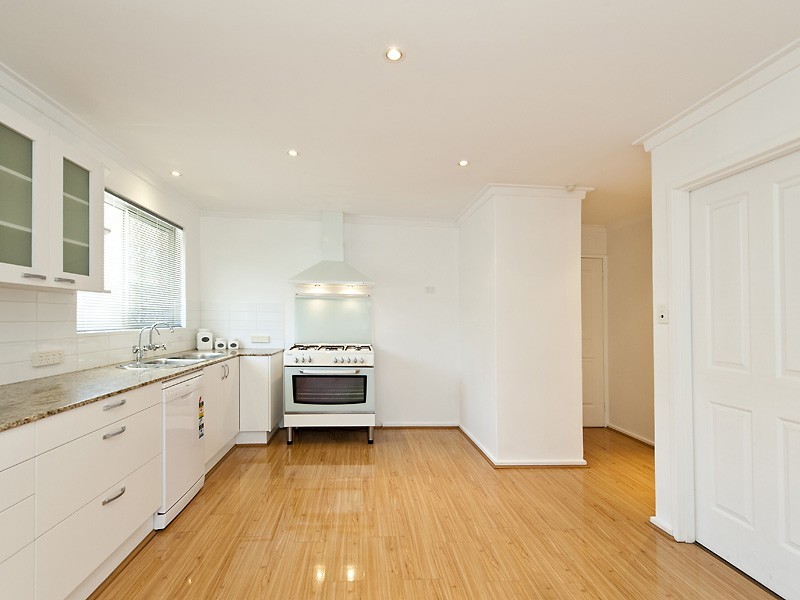 396 High Road, Riverton WA 6148