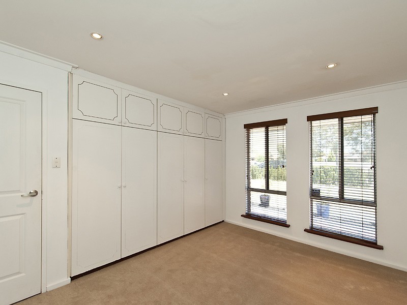 396 High Road, Riverton WA 6148