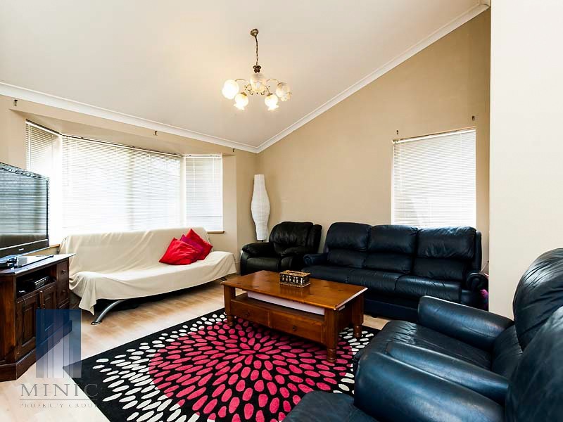 9 Hybanthus Road, Riverton WA 6148