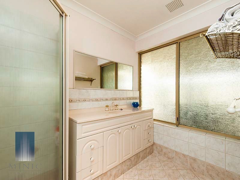 9 Hybanthus Road, Riverton WA 6148