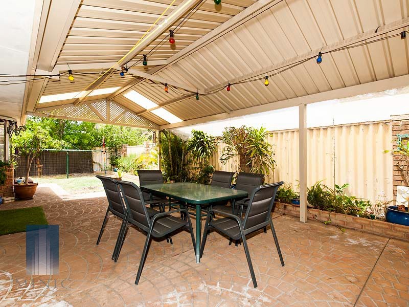 9 Hybanthus Road, Riverton WA 6148