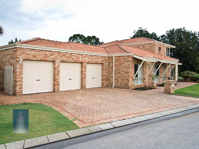 24 Irian Grove, Riverton WA 6148