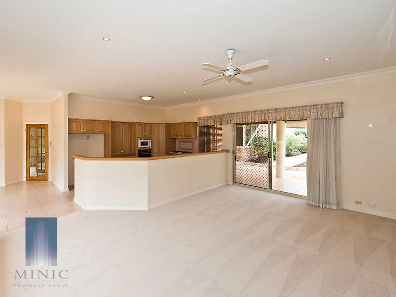 24 Irian Grove, Riverton WA 6148