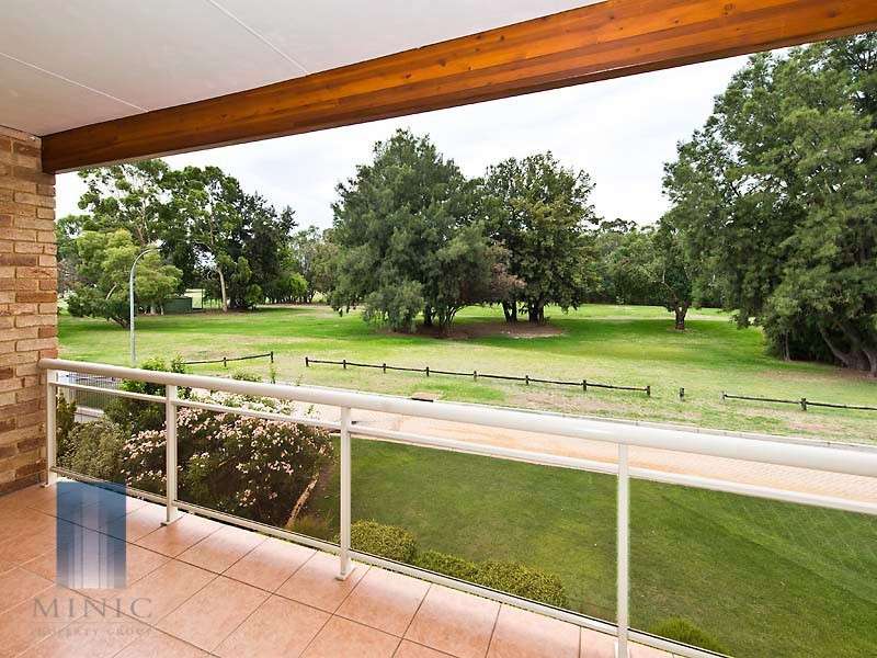 24 Irian Grove, Riverton WA 6148