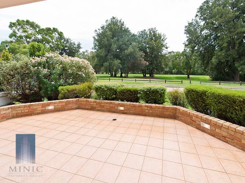 24 Irian Grove, Riverton WA 6148