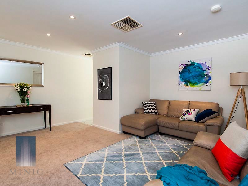 4 Lauri Court, Parkwood WA 6147