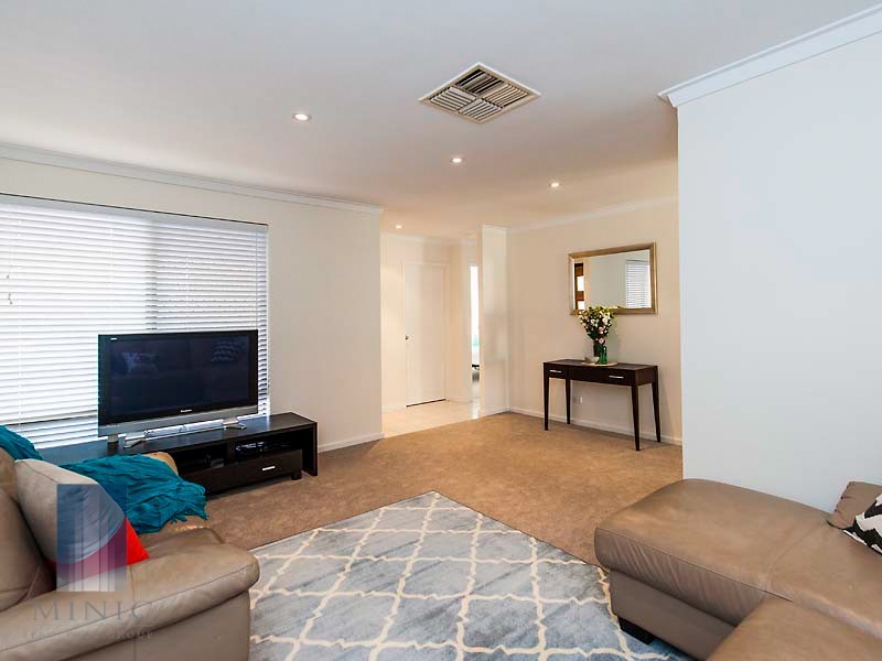 4 Lauri Court, Parkwood WA 6147