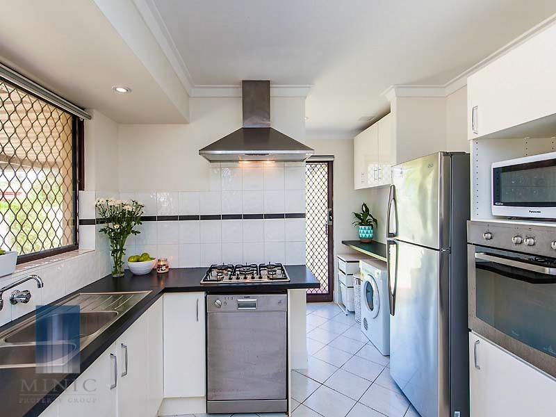 4 Lauri Court, Parkwood WA 6147