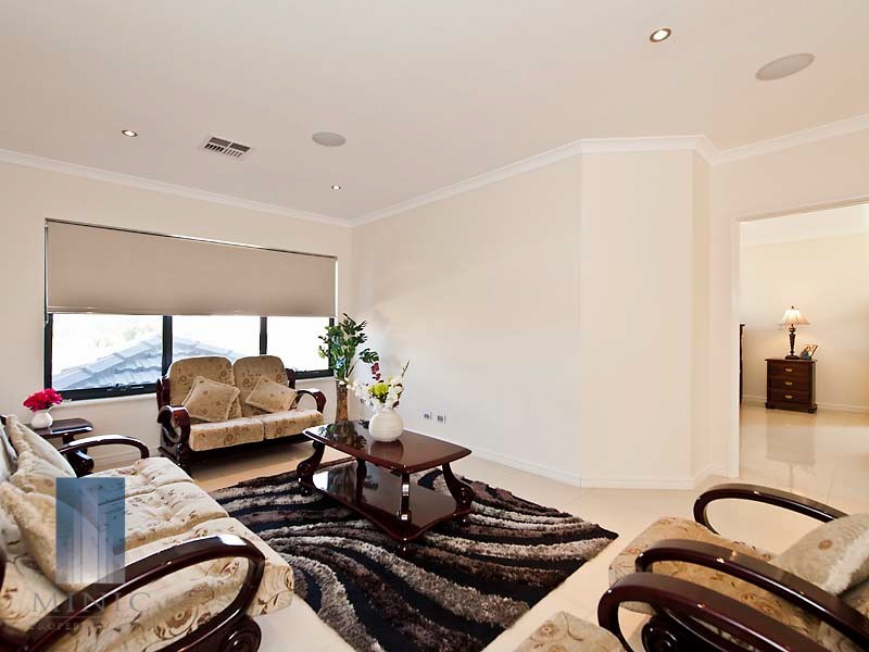 54 Marjorie Avenue, Riverton WA 6148