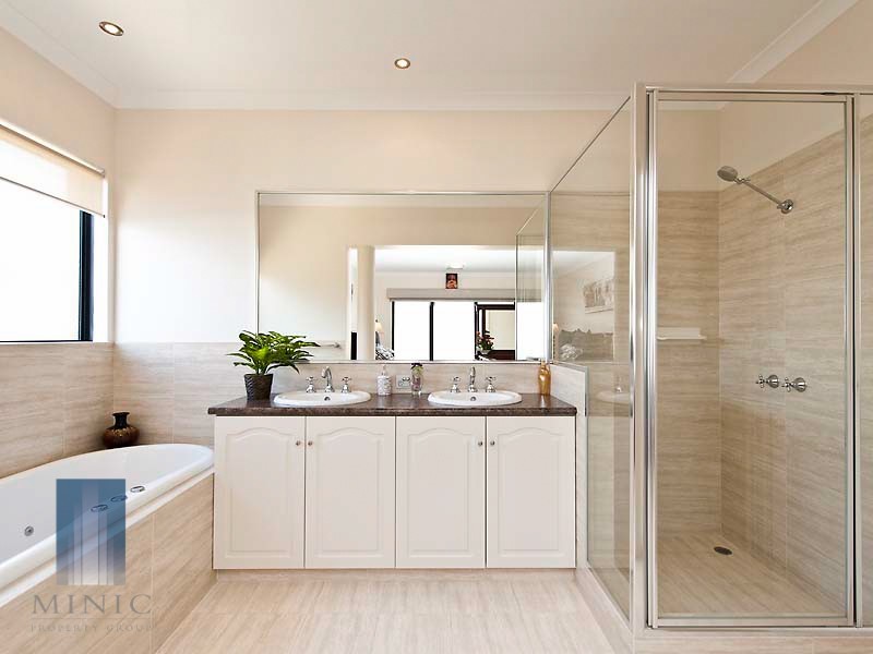 54 Marjorie Avenue, Riverton WA 6148