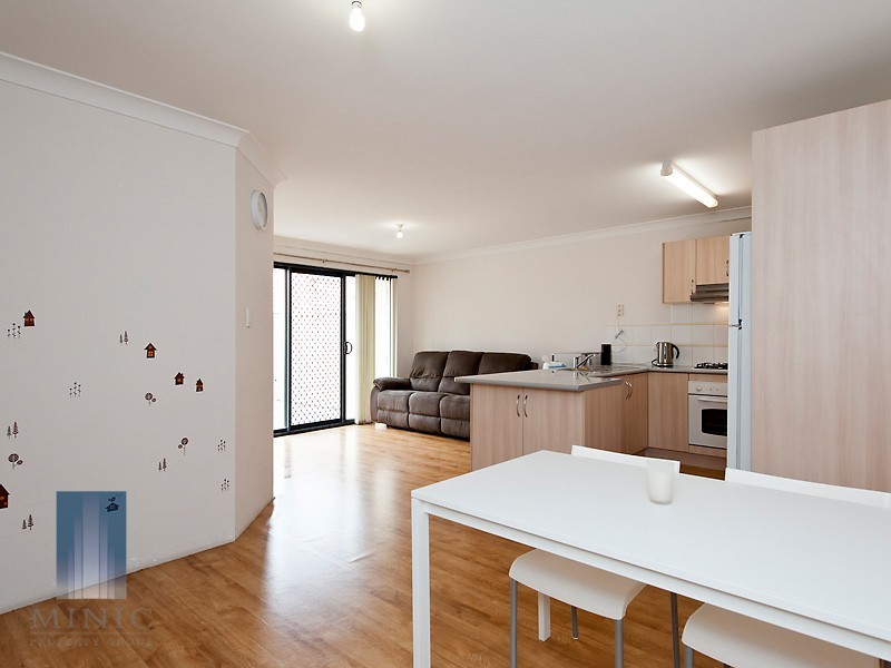 1/163 Hamilton Street, Queens Park WA 6107