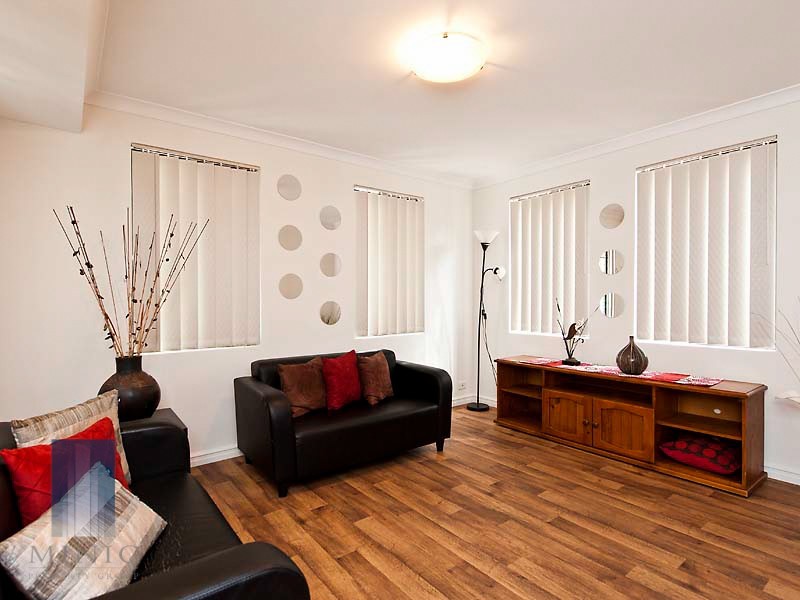 6/13 Gochean Avenue, Bentley WA 6102