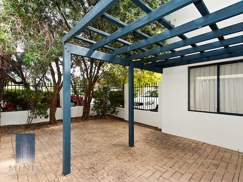 6/13 Gochean Avenue, Bentley WA 6102