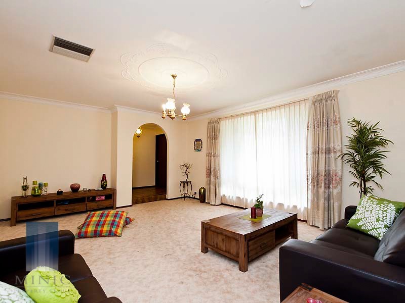 27 Ebro Way, Willetton WA 6155