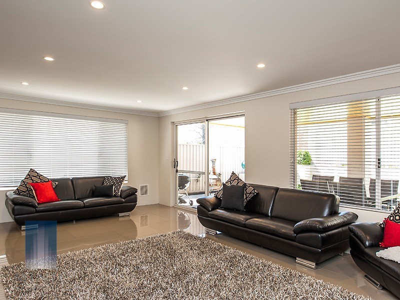 9A Barber Place, Riverton WA 6148