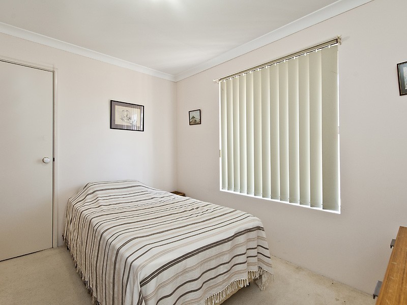 19 Old Lake Grove, Wilson WA 6107