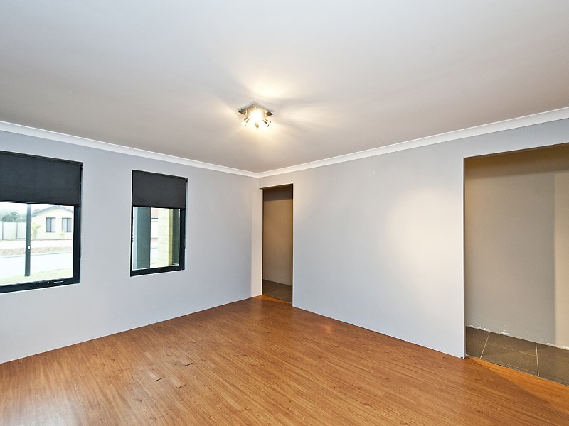 22 Mosman Loop, Success WA 6164