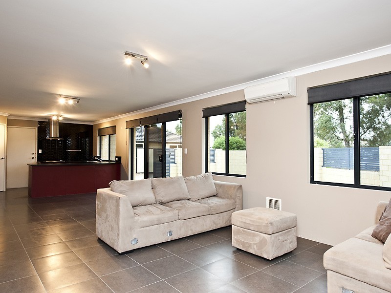 22 Mosman Loop, Success WA 6164