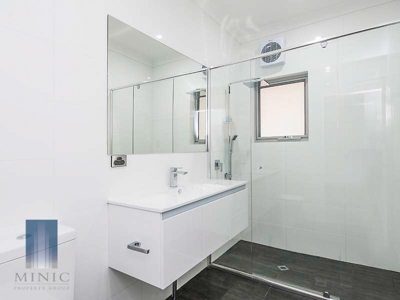 2 Groves Avenue, Attadale WA 6156