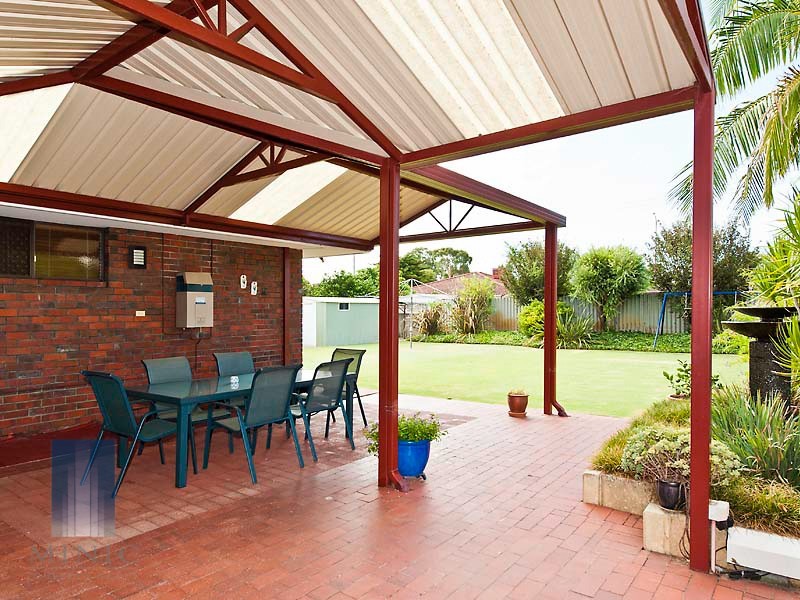 13 Armstrong Road, Wilson WA 6107