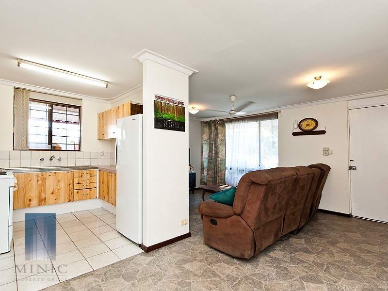 72 Lester Drive, Thornlie WA 6108