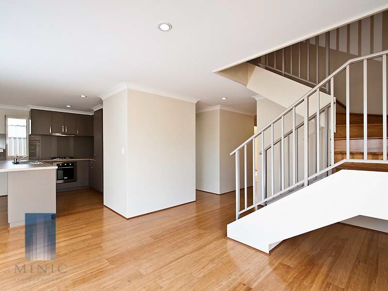 2/145 Corinthian Road East, Riverton WA 6148