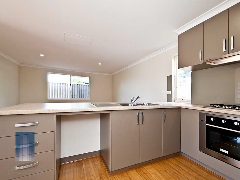 2/145 Corinthian Road East, Riverton WA 6148